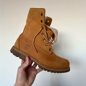 Timberland Classic Brown Boots